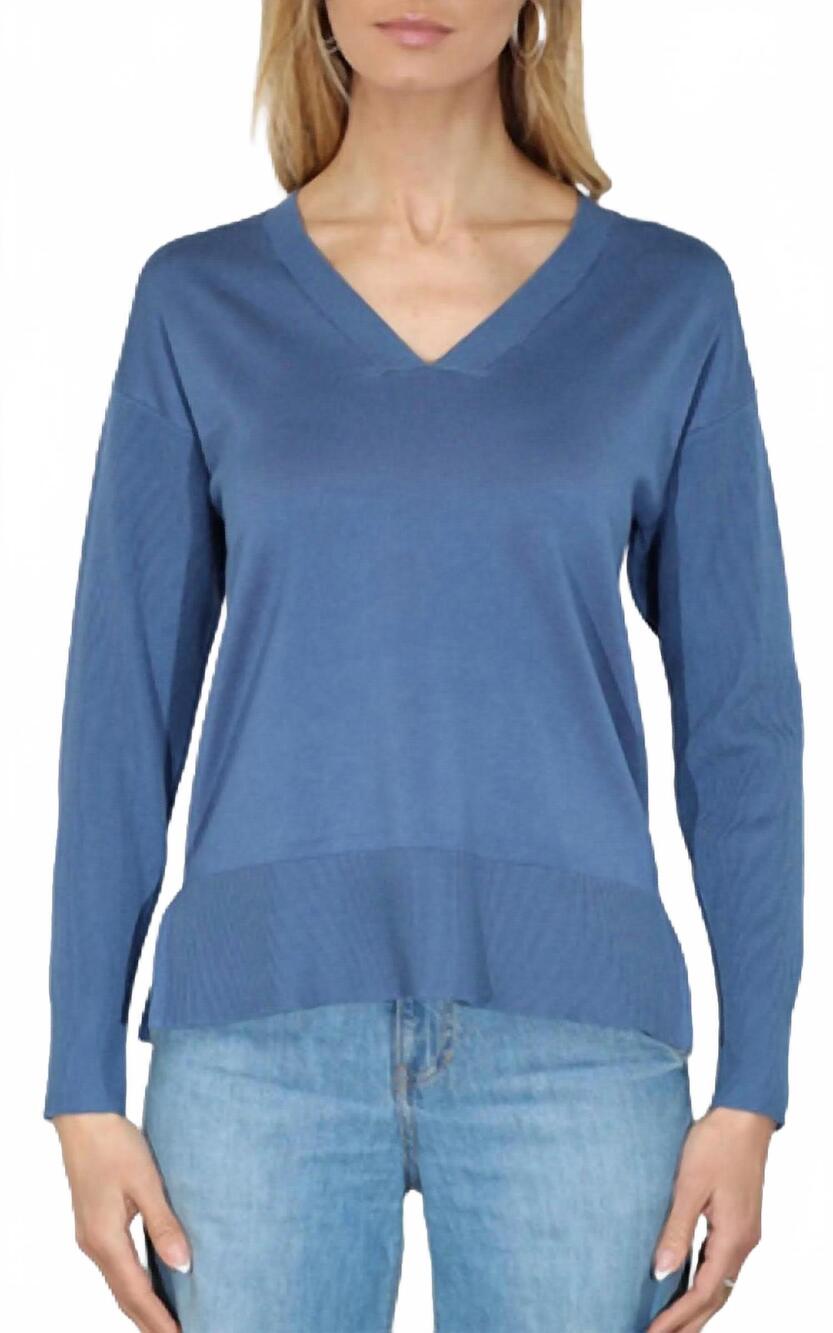 NEW METRIC KNITS v-neck pullover sweater with rib sleeve in colony blue